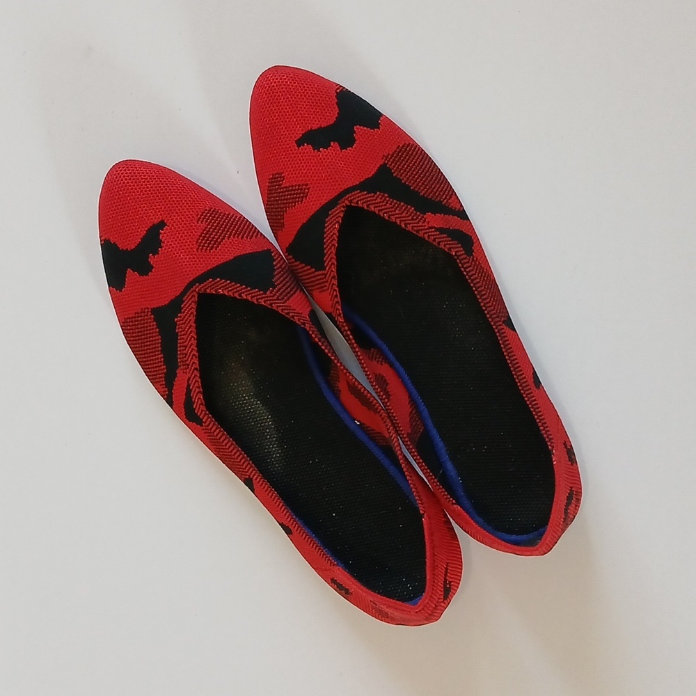Striking Red Knit Pointed-Toe Women's Flats